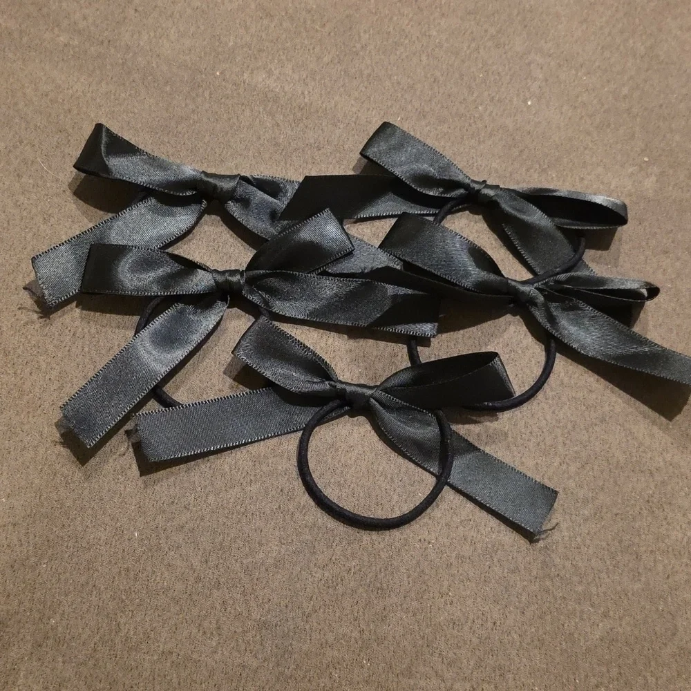 New Elegant Black Satin Hair Ponytail Bow 5 Piece Set Holiday New Years